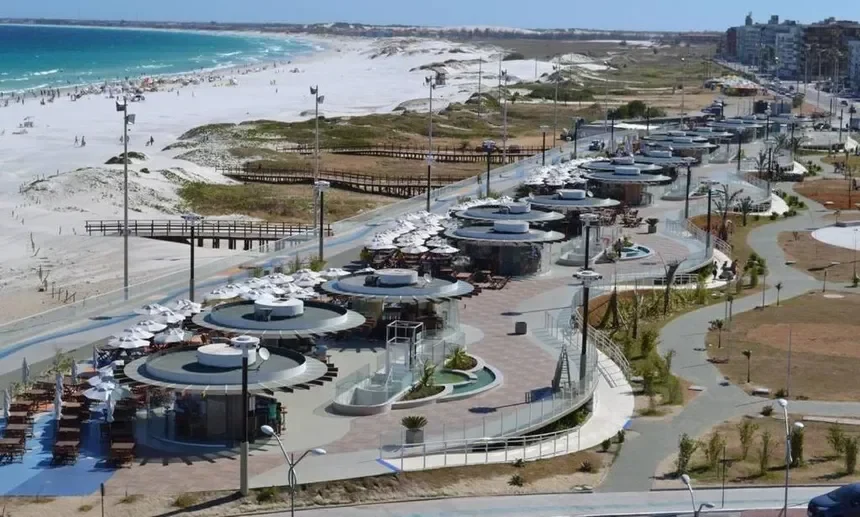 Quiosques e Restaurantes na Praia